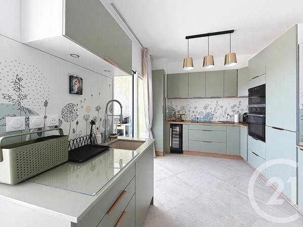 Appartement F4 à vendre  4 pièces - 83 m 2   NICE  - 06