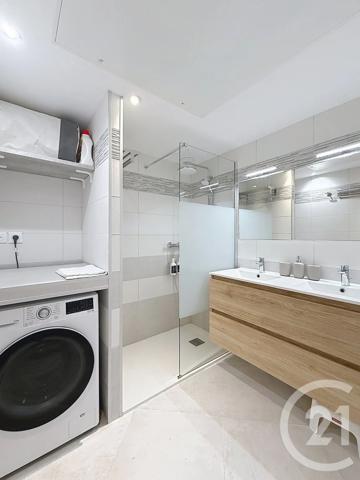 Appartement F4 à vendre  4 pièces - 83 m 2   NICE  - 06