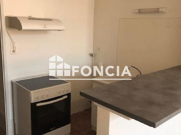 Location Studio 41 m² - 22 PLACE NATIONALE Montauban 82000