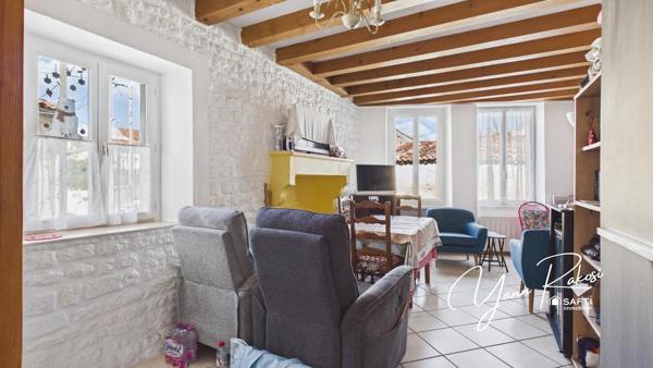MAISON EN PIERRE PROCHE CENTRE À AULNAY