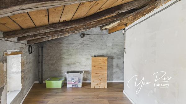 MAISON EN PIERRE PROCHE CENTRE À AULNAY