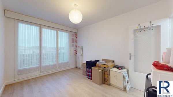 Boulogne-Billancourt (92100) A louer Studette de 17 m2 avec balcon à Boulogne Billancourt.