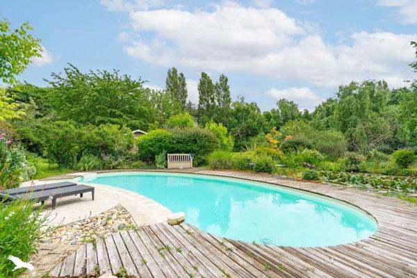 Maison à vendre 328 000 € Saujon 5 p 104 m² DPE D