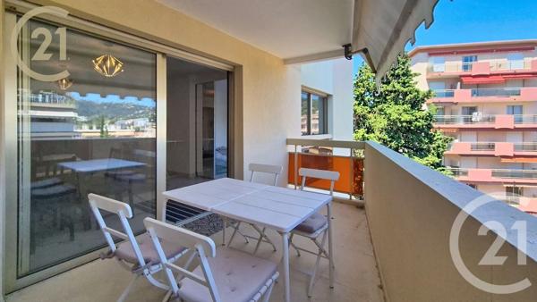 Appartement T4 à vendre  4 pièces - 85,80 m 2   ANTIBES  - 06