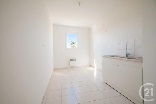 Appartement T4 à vendre  4 pièces - 85,80 m 2   ANTIBES  - 06