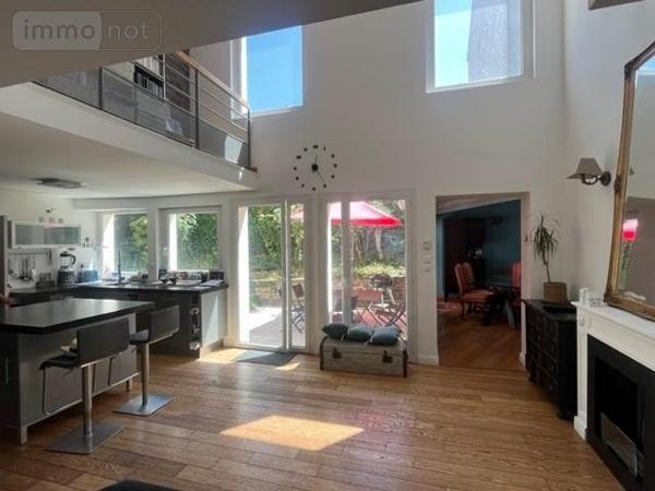 Maison à vendre à Rennes en Ille-et-Vilaine (35000), ref : 008/3010 RENNES-OBERTHU/THABOR/D.ANNE/SEVIGNE/FOUGERES