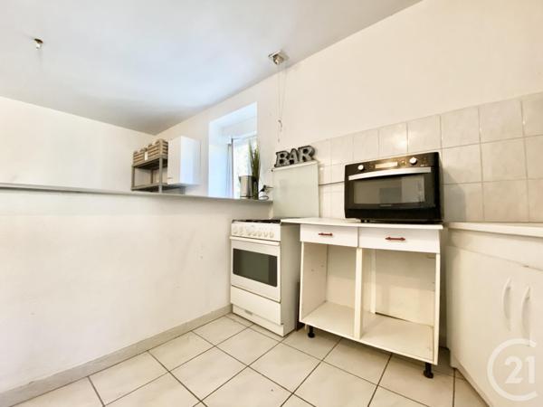 Immeuble à vendre  309,48 m2 LES AVENIERES VEYRINS THUELLIN - 38
