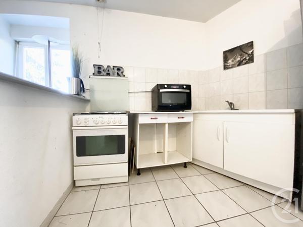 Immeuble à vendre  309,48 m2 LES AVENIERES VEYRINS THUELLIN - 38