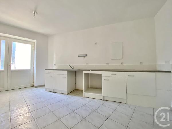 Immeuble à vendre  309,48 m2 LES AVENIERES VEYRINS THUELLIN - 38