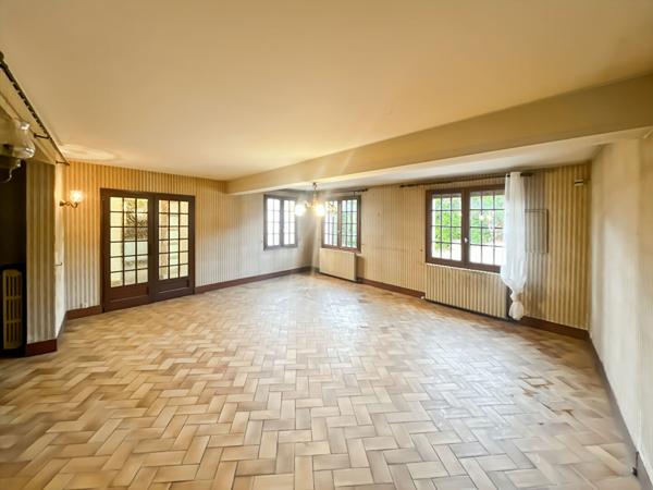 Maison 4 pièces, 3 chambres 142m² de parcelle et terrasse