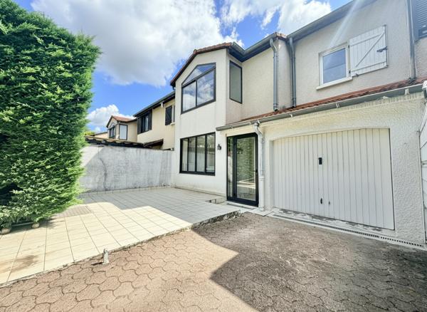 Maison Villeurbanne 4 pièce(s) 100 m2