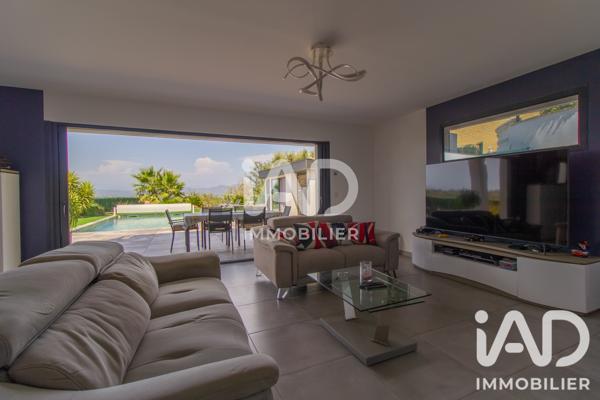 Maison (prestige) à vendre 5 pièces 158 m² Fréjus