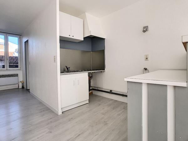 Location appartement près de Châlons-en-Champagne - 2 pièce(s) - 62 m² - 525 € / mois