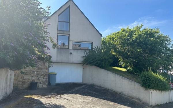 Maison à vendre    5 pièces •  Perros-Guirec
