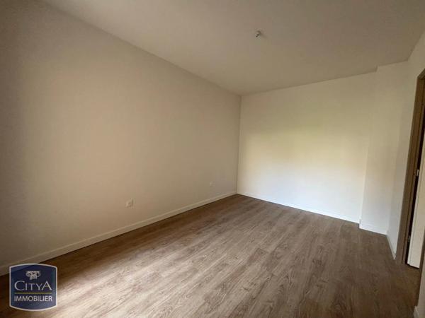 Appartement à louer 2 pièces 45.1m² Béziers (34500)
