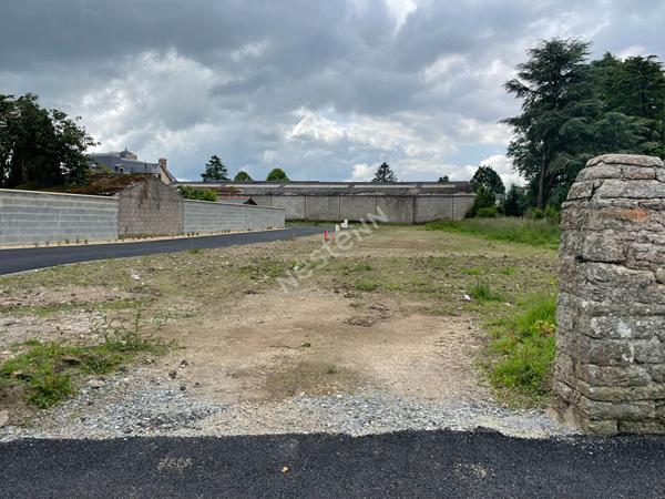 Terrain Questembert RARE Centre ville arboré zone UA, 400 m² env