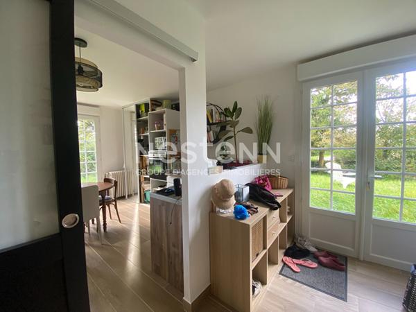 Maison avec dépendances et 7000m² de terrain à CADEN