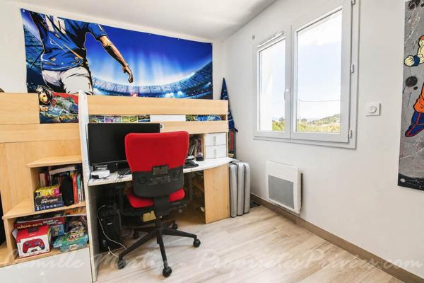 Maison récente 4 pièces avec jardin, garage et terrasse - Roquebrune-sur-Argens