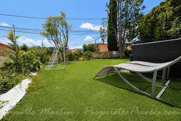 Maison récente 4 pièces avec jardin, garage et terrasse - Roquebrune-sur-Argens