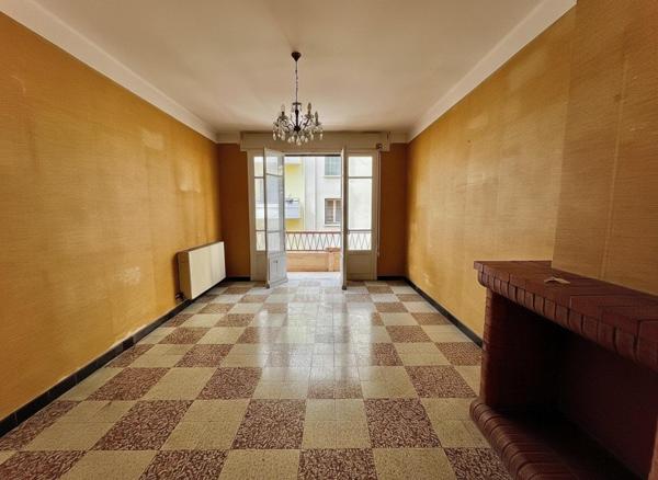 appartement T3 - centre ville - a rénover