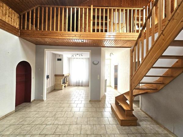 Maison à THOUARS, 79100 - 6 pièces 123m²