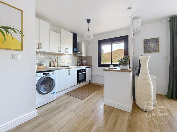 TOULON - Quartier Lamalgue T2 de 41 m2 avec balcon et vue dégagée