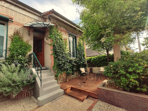 Emplacement n°1 pour cette belle maison