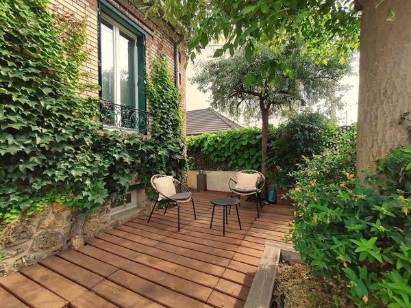 Emplacement n°1 pour cette belle maison