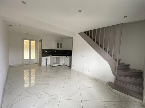 Maison Corbeil Essonnes 3 pièce(s) 44.78 m2