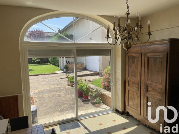 Maison à vendre 8 pièces 185 m² Arnas