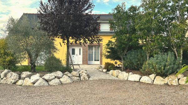 Superbe maison ancienne rénovée style LOFT aux portes de Chartres