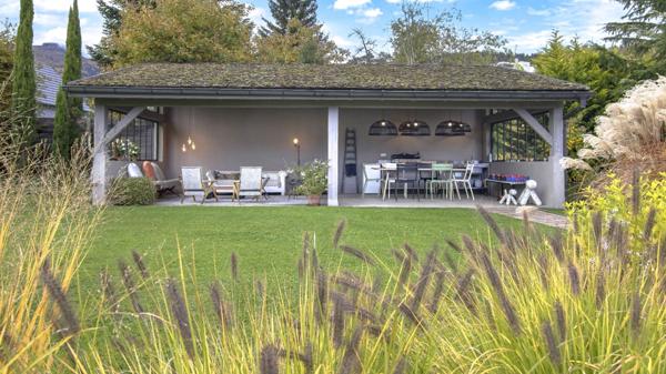 Propriété à vendre 11 pièces 6 chambres à coucher , piscine à BITSCHWILLER LES THANN (68)