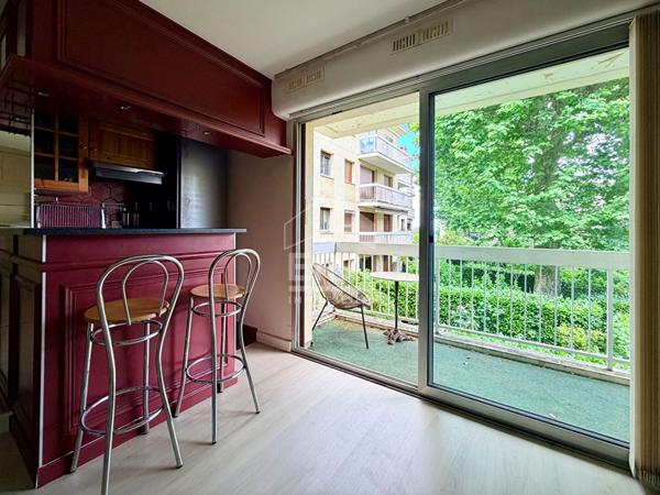 Sèvres rive gauche - Studio meublé avec balcon sud-ouest et parking - Résidence Parc Ernest Renan