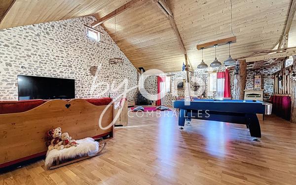 Maison à vendre    5 pièces • 254,30 m2 Le Quartier