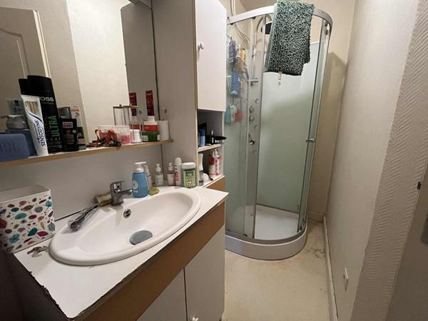 86530 Naintré Maison + Garage / Cave et Jardin