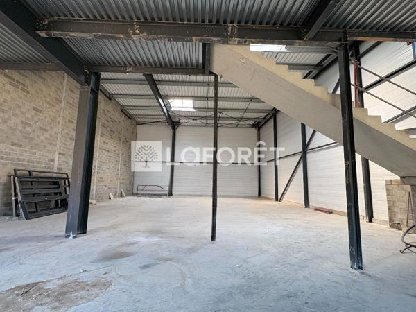 Achat local commercial Oissel - 400 m² - 783 552 €
