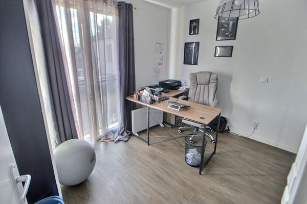 Maison Vernouillet 6 pièce(s) 107 m2 €399 000 ** - Référence 1726