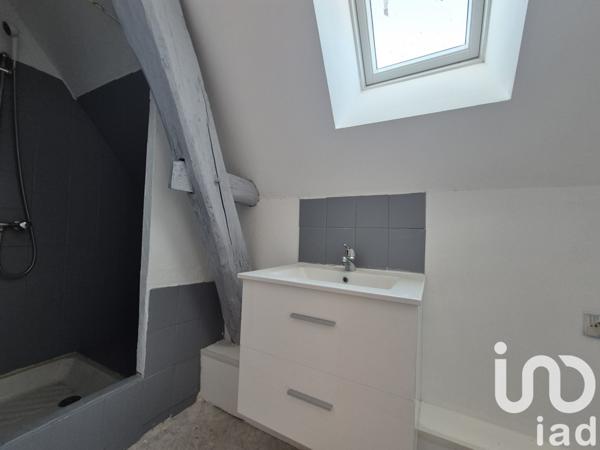 Maison 5 pièces de 112 m² à Scorbé-Clairvaux (86140)