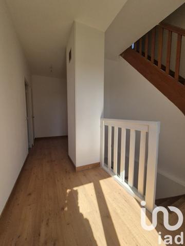 Maison 5 pièces de 112 m² à Scorbé-Clairvaux (86140)