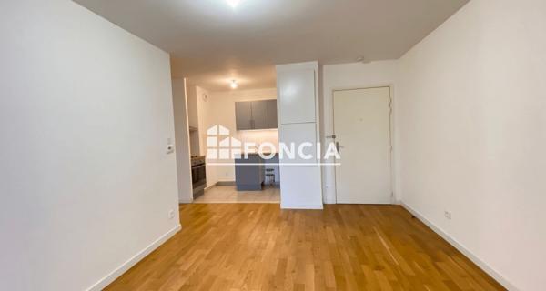 Location Appartement 2 pièces 39 m² - Châtenay-malabry 92290