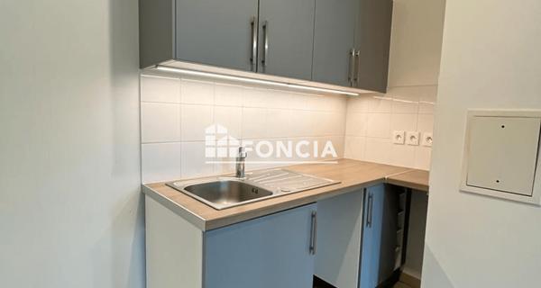 Location Appartement 2 pièces 39 m² - Châtenay-malabry 92290