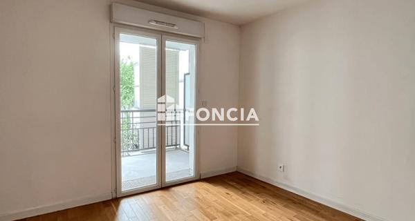 Location Appartement 2 pièces 39 m² - Châtenay-malabry 92290