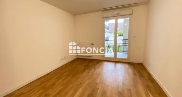 Location Appartement 2 pièces 39 m² - Châtenay-malabry 92290
