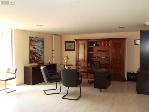 Local commercial à vendre à Le Sourn dans le Morbihan (56300), ref : 06