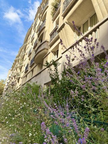 Appartement
         8 pièces
        - 226 m² Exclusivité 3 360 000 € *
