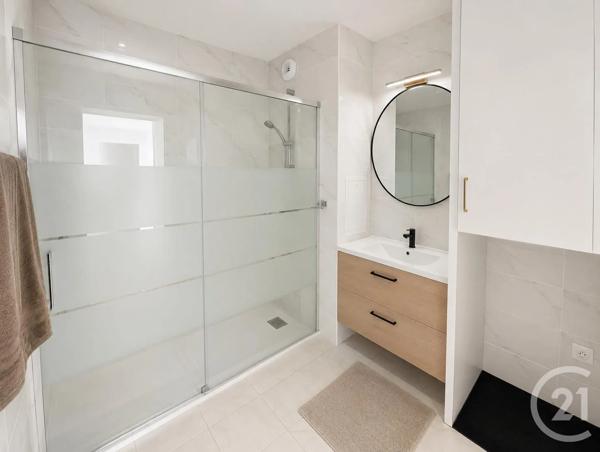 Appartement à vendre  4 pièces - 69 m 2   LIVRY GARGAN  - 93