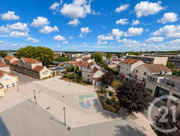 Appartement à vendre  4 pièces - 69 m 2   LIVRY GARGAN  - 93