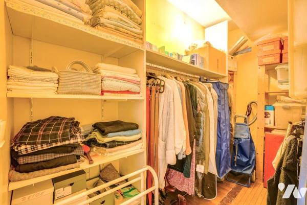PARIS 17EME - PLACE SAINT FERDINAND - VIAGER OCCUPE - 3P 76 m². 6ème étage avec Balcon