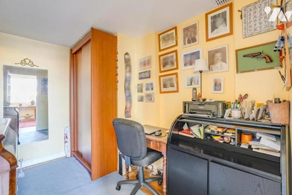 PARIS 17EME - PLACE SAINT FERDINAND - VIAGER OCCUPE - 3P 76 m². 6ème étage avec Balcon