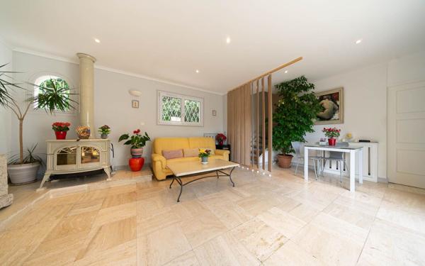 Maison à vendre    5 pièces • 121,73 m2 Cannes